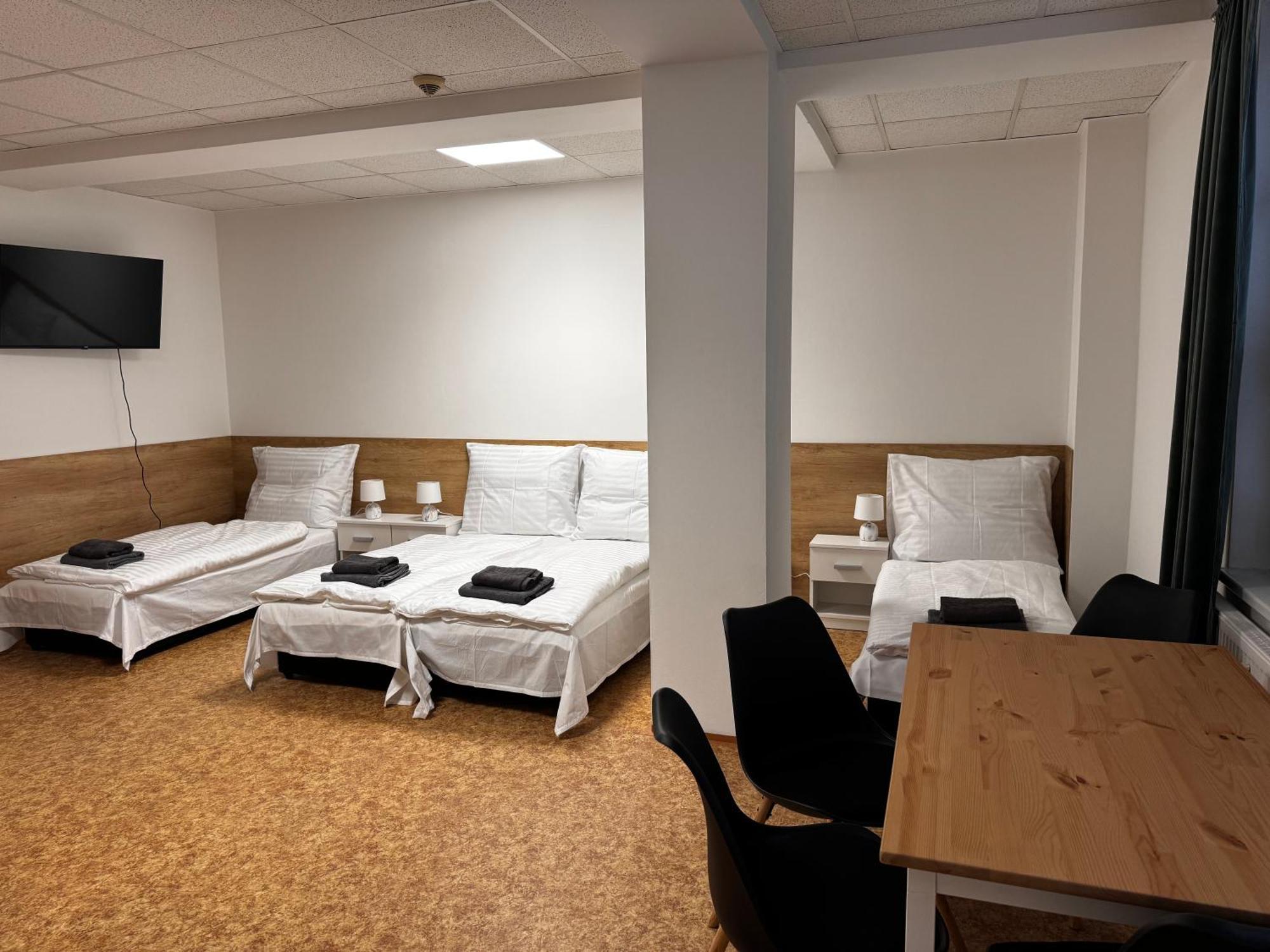 D8 Apartmany Ústí nad Labem Екстериор снимка